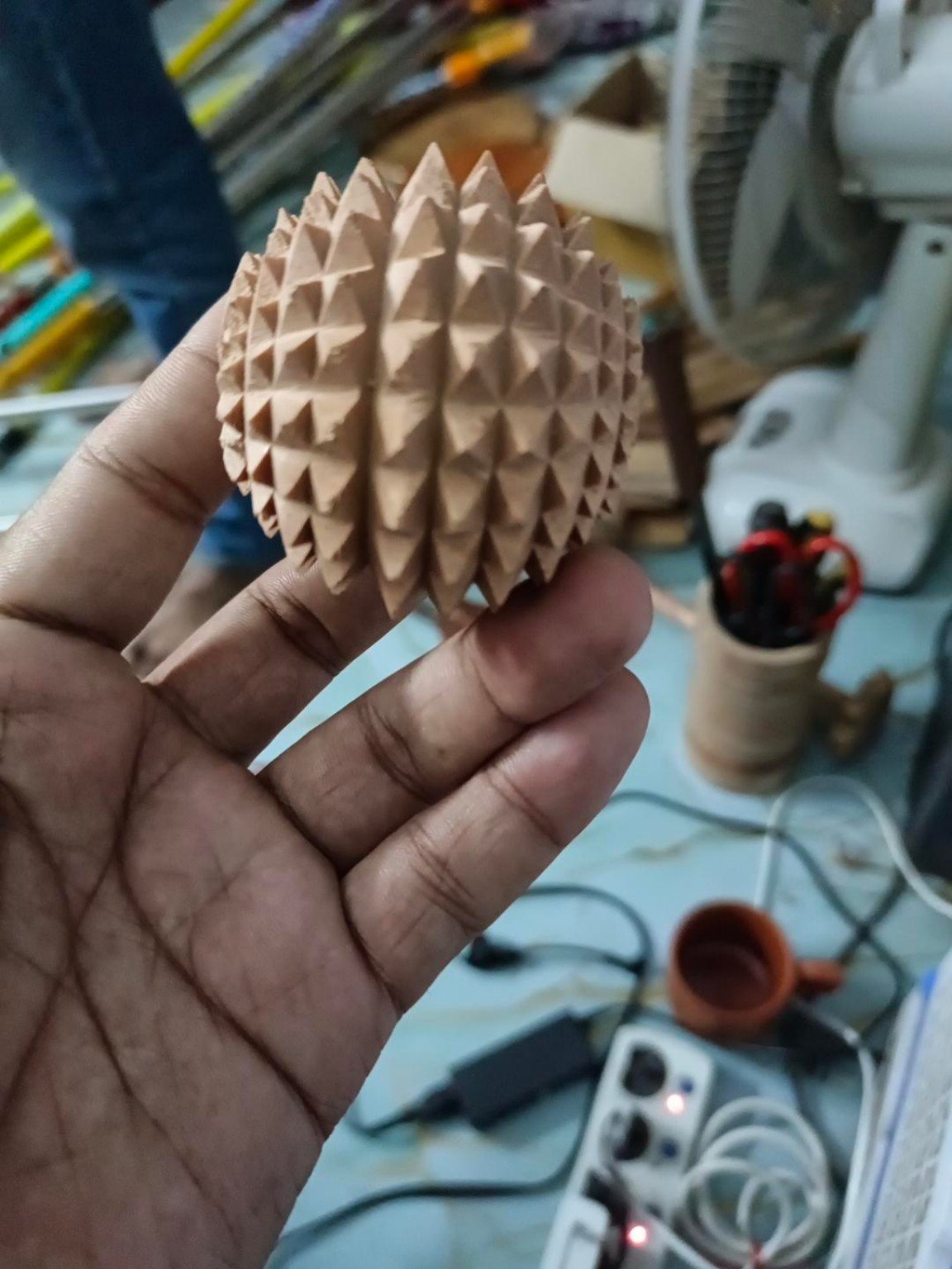 কাঠের পাম ম্যাসাজ বল | Wooden Palm Massage Ball - Image 3